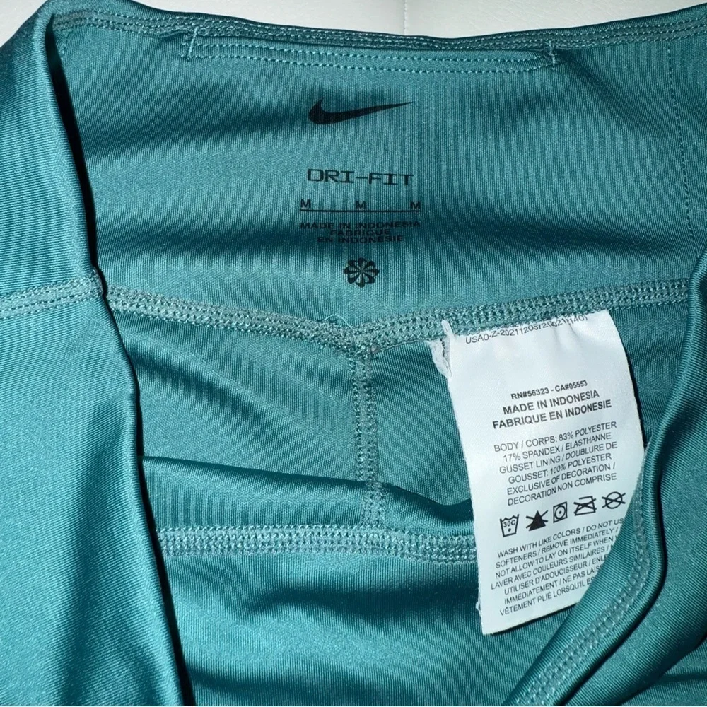 Nike Girls' Dri-FIT One Leggings- teal- size medium